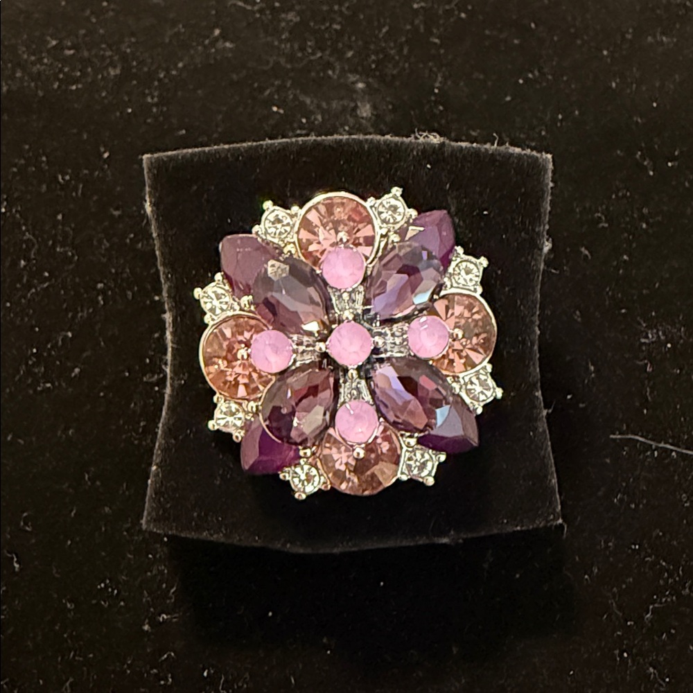 NWT Purple/White Floral Ring - Picture 4 of 5